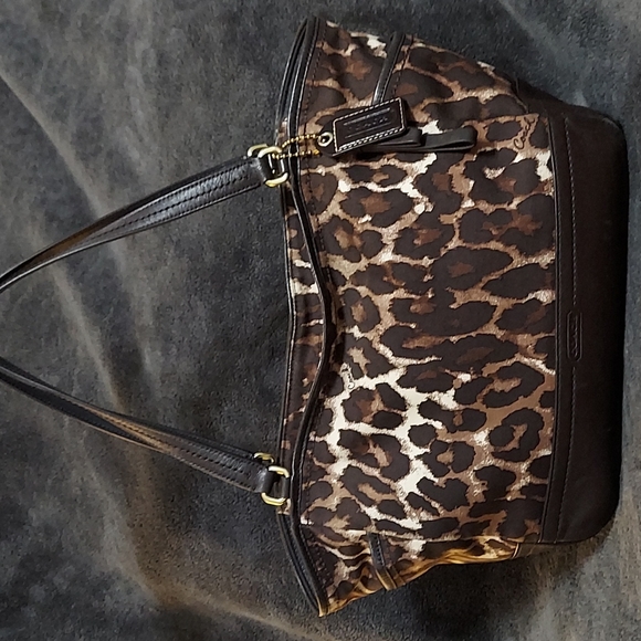 Coach Handbags - Coach RARE Authentic Leopard Carrie Tote Bag